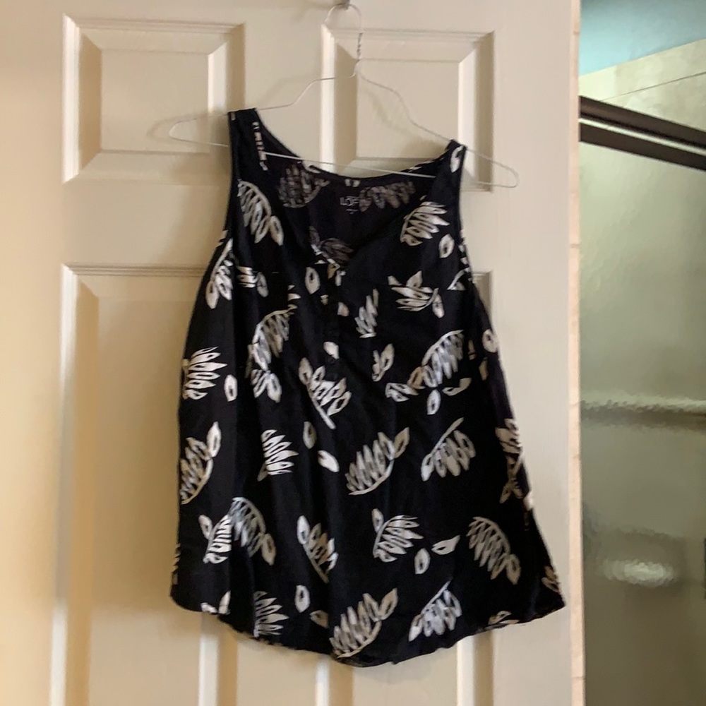 Loft Black and white sleeveless blouse